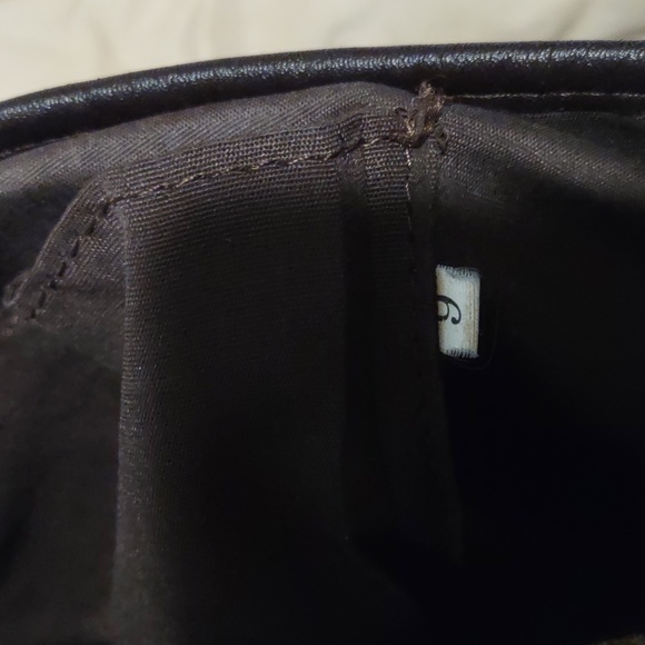 100% authentic Gucci magnet snaps Messenger Bag! - Picture 7 of 11